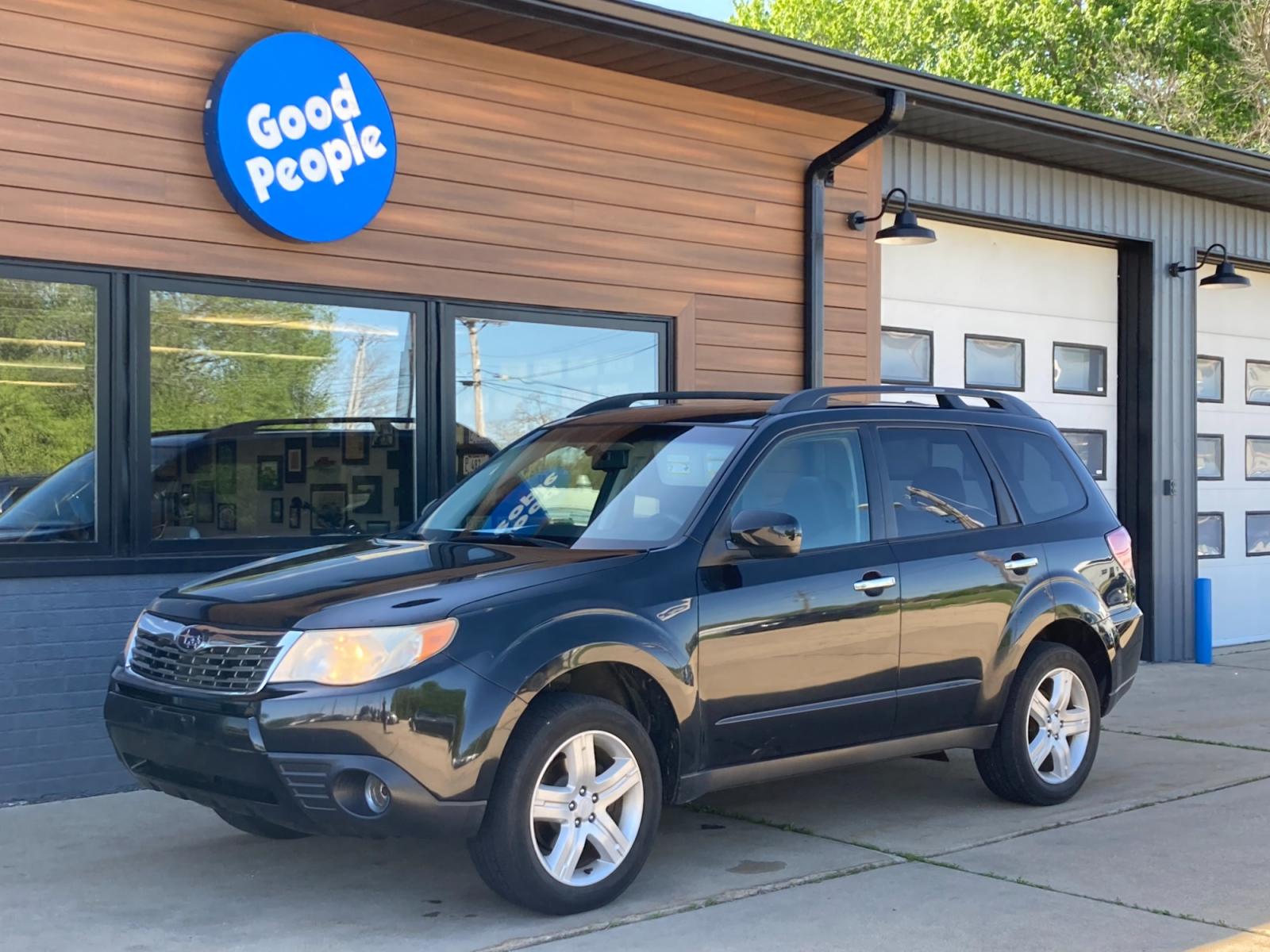 2010 Obsidian Black Subaru Forester 2.5X Limited (JF2SH6DCXAH) with an 2.5L H4 SOHC 16V engine, 4-Speed Aut transmission, located at 1800 South Ihm Blvd, Freeport, IL, 61032, (815) 232-5543, 42.278645, -89.607994 - Photo #3